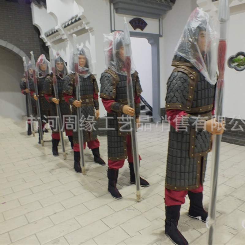 Wearable Iron Soldier Helmet Replica for Film, Stage and Performance Costume Use - Image 2