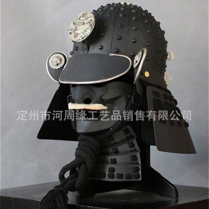 Wearable Japanese Warrior Helmet Replica, Iron Construction, Film and Television Prop - Image 2