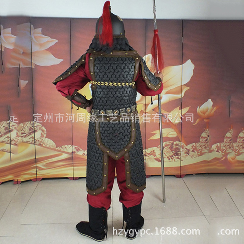 Customized Japanese Armor Stage Prop Display with Wooden Box Packaging - Image 4