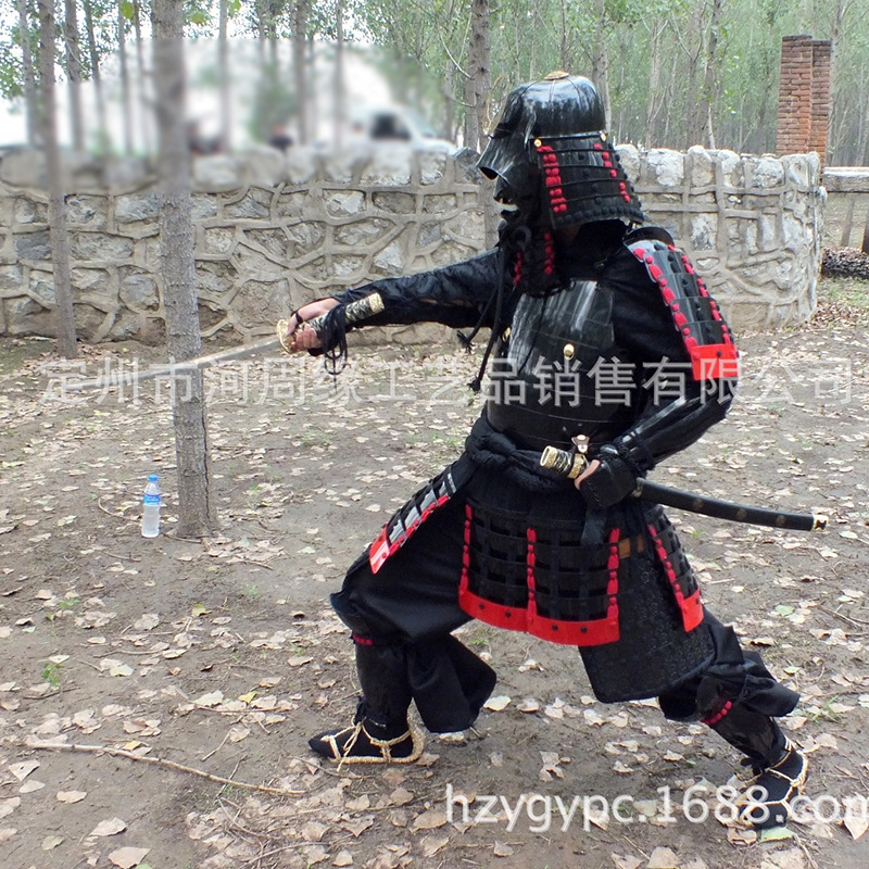 Japanese Warrior Armor Replica Wearable Black Film and Television Prop Costume - Image 3