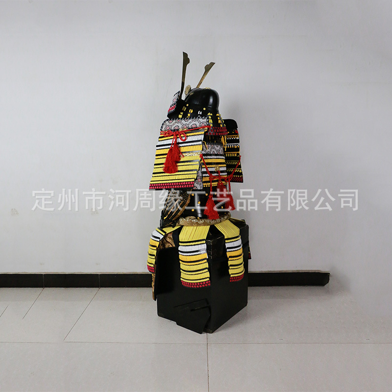 Japanese Samurai Armor Film & TV Prop Replica, Iron Construction, Wooden Box Packaging - Image 4