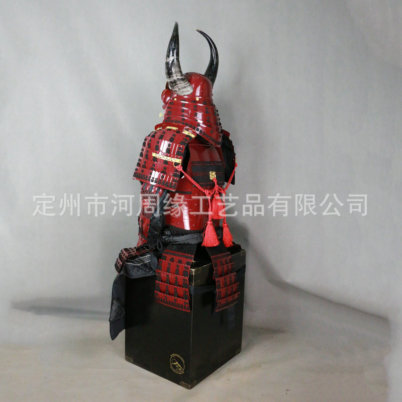 Japanese Samurai Kabuto Helmet Replica, Red Horned Crest, Film and Television Prop Armor - Image 4