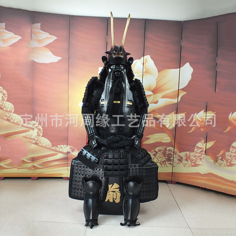 Black Japanese Samurai Armor Film & TV Prop Display Suit, Iron Construction, Wooden Box Packaging - Image 2