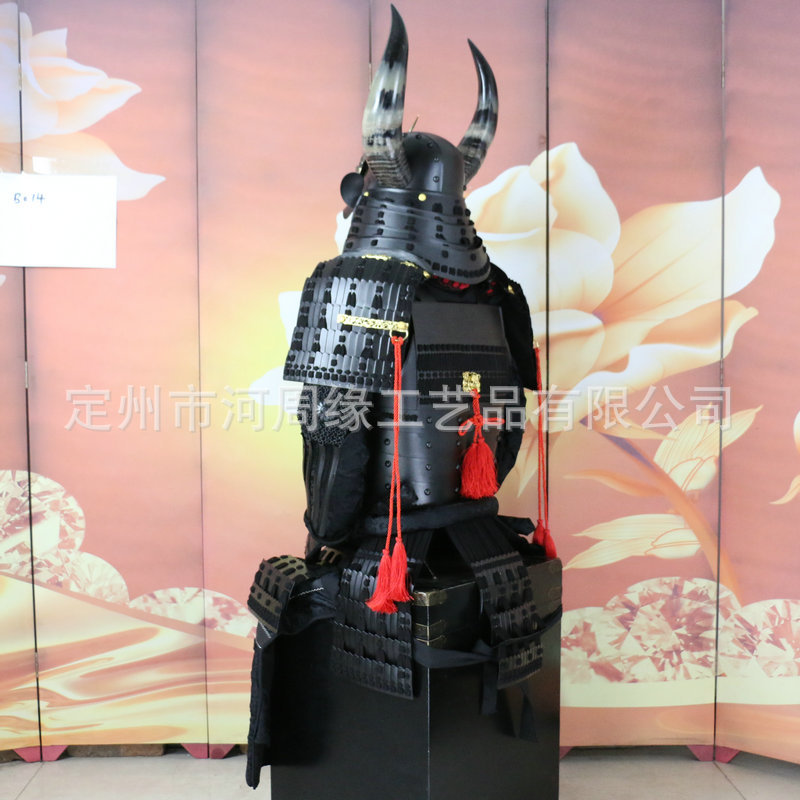 Japanese-style Black Iron Wearable Armor Replica Film and Television Prop - Image 4