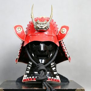 Japanese-Style Red Demon Horned Samurai Helmet Replica with Mask, Iron Tabletop Ornament