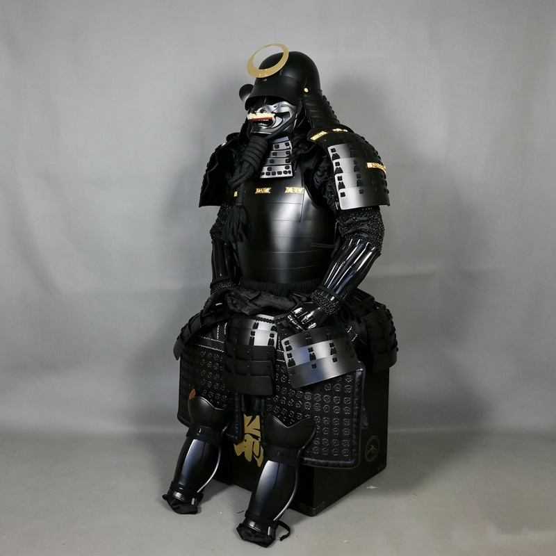Vintage Japanese-Style Samurai Armor Replica, Black and Silver Handcrafted Display Suit - Image 3