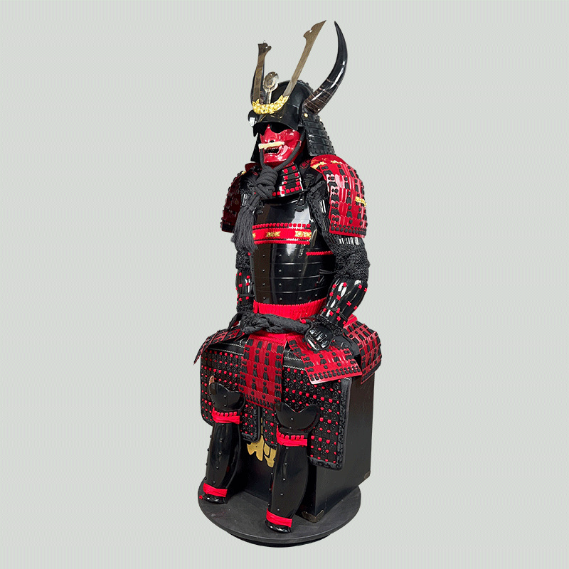 Japanese Samurai Armor Set, Wearable Iron Replica with Front Charm and Two Mantles - Image 4
