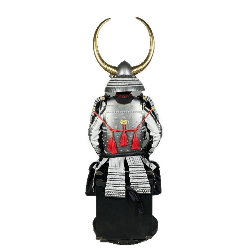 Japanese-Style Samurai Armor Set with Horned Kabuto Helmet, Iron Display Replica for Exhibition Booths and Collectible Shelves - Image 5