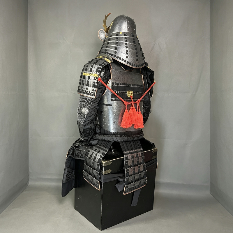 Samurai Armor Full Set Replica, Vintage Craftsmanship, Display and Stage Prop Suit - Image 3