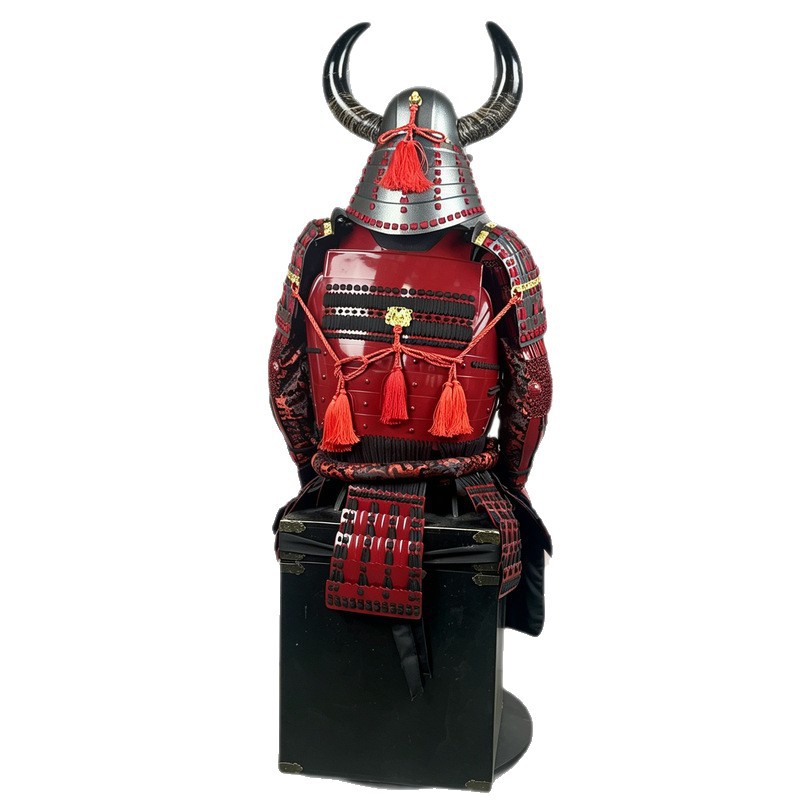Japanese-style Red Horned Samurai Armor Replica, Iron Construction, Restaurant Display and Stage Prop - Image 5