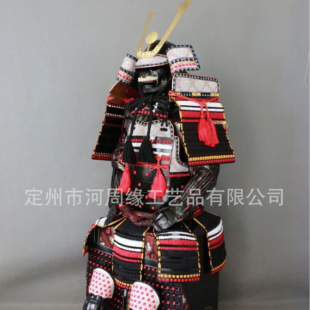 Wearable Japanese Samurai Armor Replica, Iron Construction, Classical Restaurant Display - Image 2