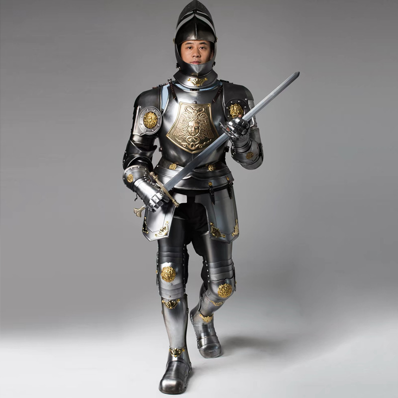 Wearable Medieval Knight Full-Body Armor Replica with Vintage Gold-Plated Carved Finish for Stage Performances - Image 2