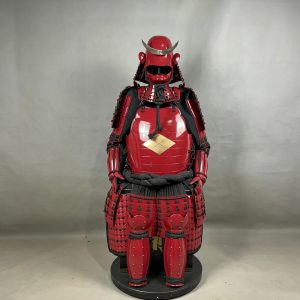 Red Japanese-Style Samurai Armor Ornament, Hand-Assembled Iron Model, Pub Decor Collectible Craft Item