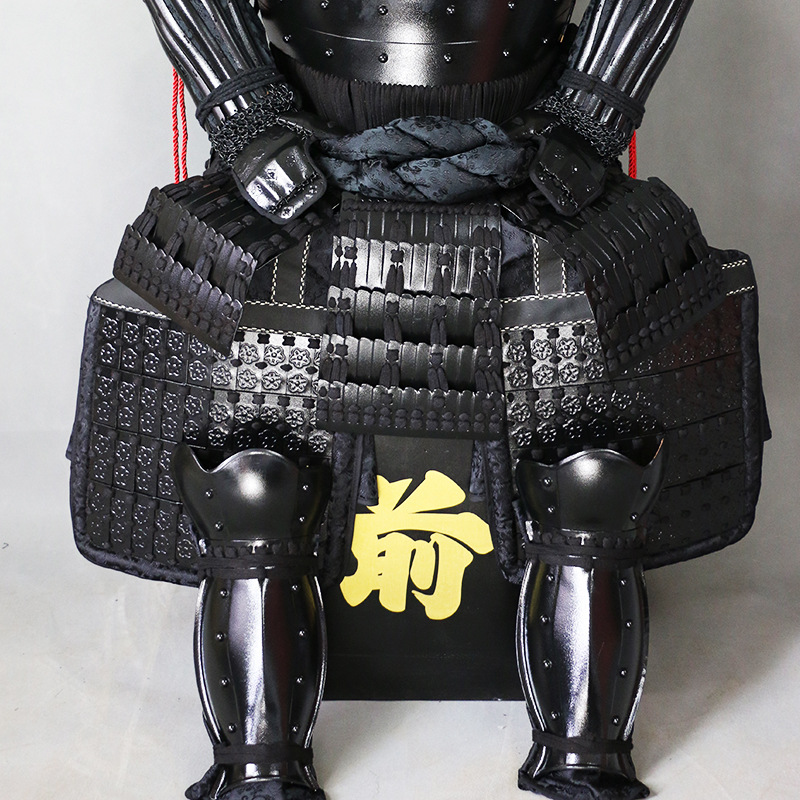Japanese Samurai Armor Body Replica, Black Metal Wearable Movie Prop, Classical Style - Image 3