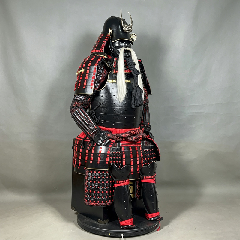 Weilai General-style Japanese Samurai Armor Replica with White-Bearded Ghost Horn Kabuto Helmet, Black and Red Thread Craft Armor for Film & - Image 3