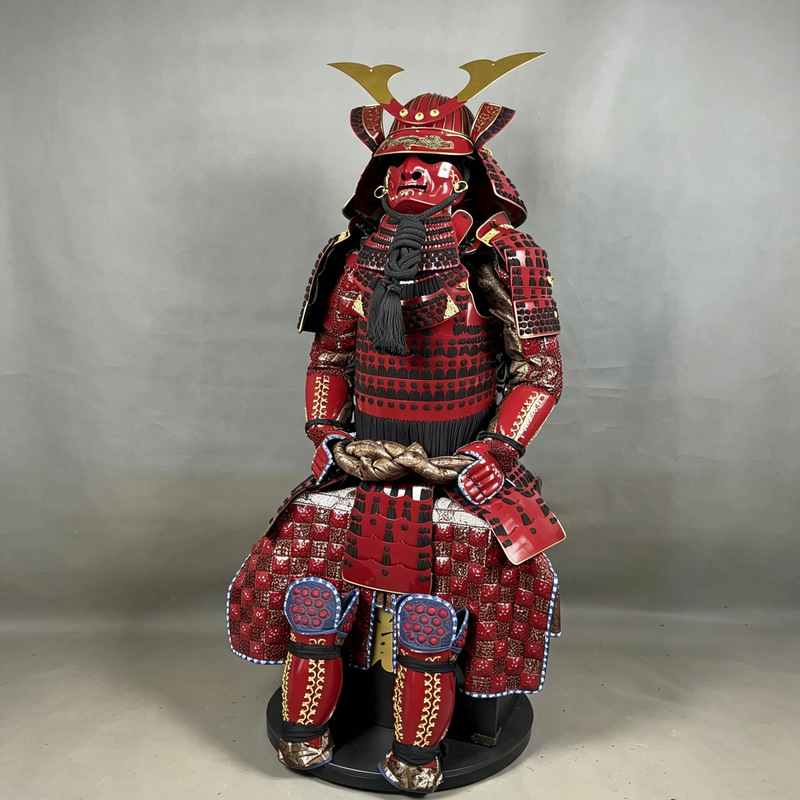 Bright Red Japanese Samurai Armor Replica with Gold Maedate and Suneate, Classical Display Suit - Image 2