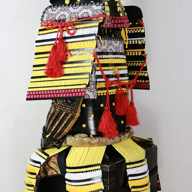 Customized Warring States Period-Style General's Helmet Armor, Wearable Iron Replica for Film Props and Display - Image 4