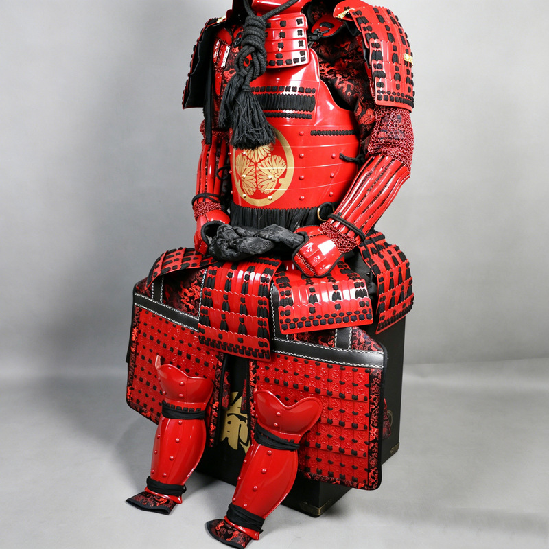 Japanese-Style Mini Samurai Armor Ornament, Handmade Warring States-Inspired Model, Wooden Box Display - Image 4