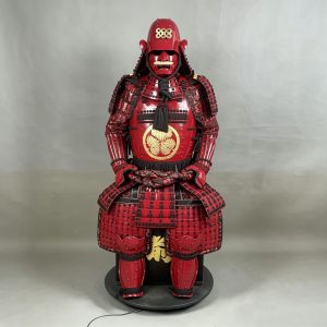 Red-painted Japanese-style Samurai Armor Replica Iron Warrior Suit for Restaurant Bar Display and Stage Props