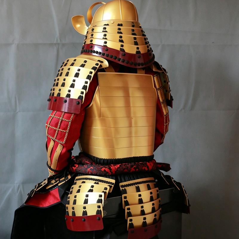 Japanese-Style Golden Red Samurai Armor, Wearable Handmade Replica for Display and Film Use - Image 4