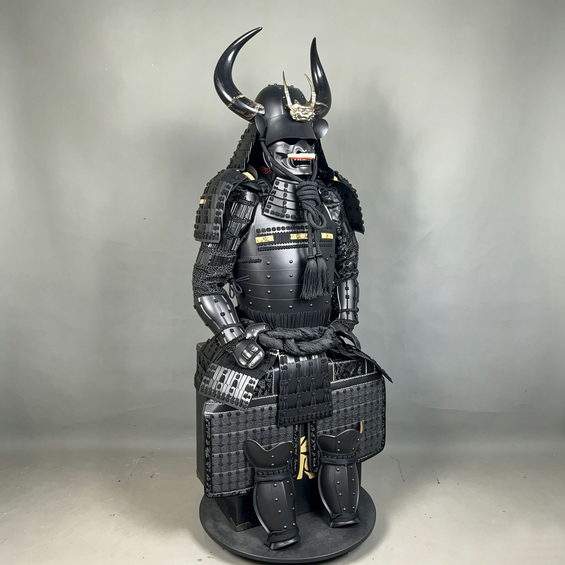 Matte Black Samurai Full Body Armor Replica with Horned Demon Mask, Traditional Japanese Style, Floor Display Ornament - Image 2