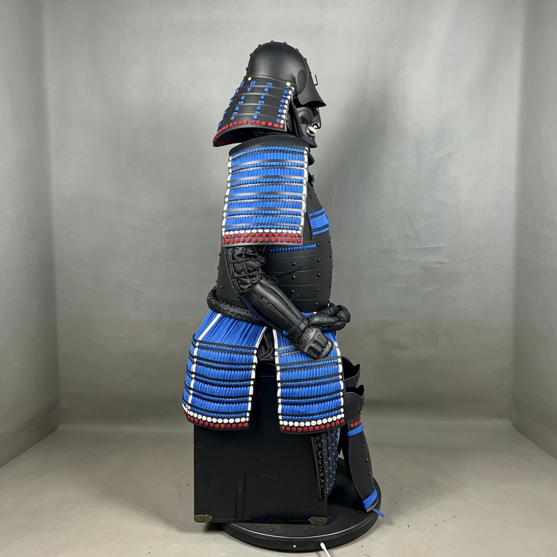 Japanese-Style Samurai Armor Set, Black and Blue Full-Body Wearable Replica for Display and Film Props - Image 3