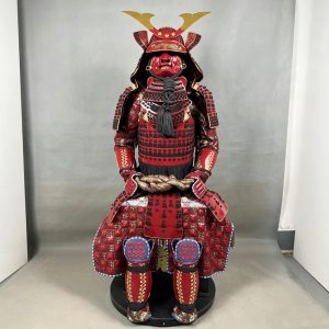 Bright Red Japanese Samurai Armor Replica with Gold Maedate and Suneate, Classical Display Suit