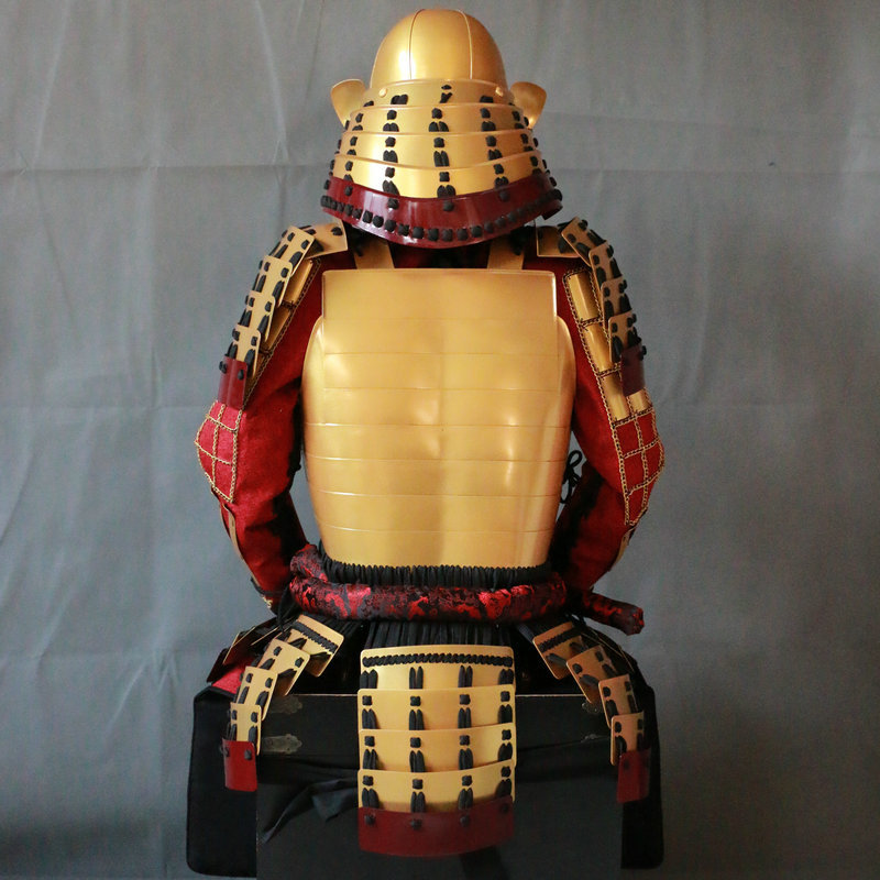 Japanese-Style Golden Red Samurai Armor, Wearable Handmade Replica for Display and Film Use - Image 3