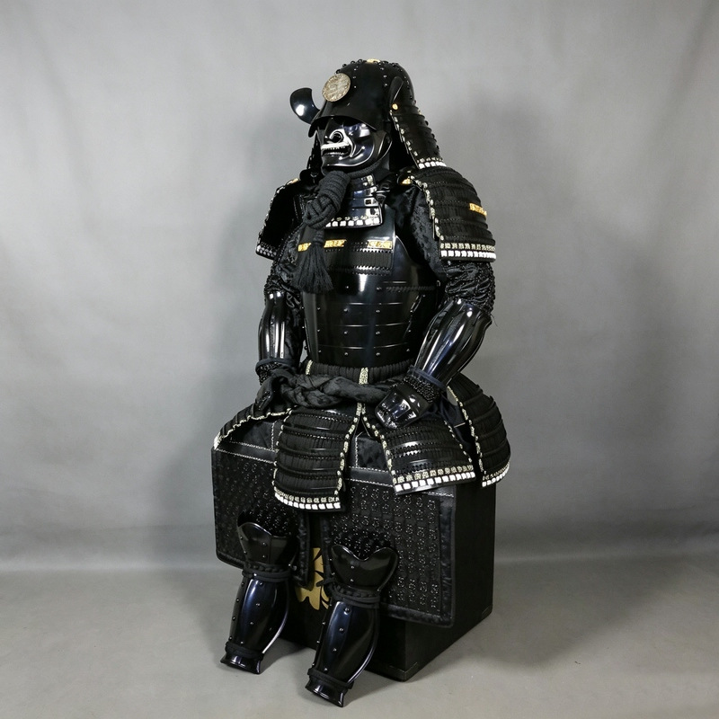 Black and Gold Patterned Samurai Armor Replica, Handmade Iron Craft, Floor Display Piece - Image 3