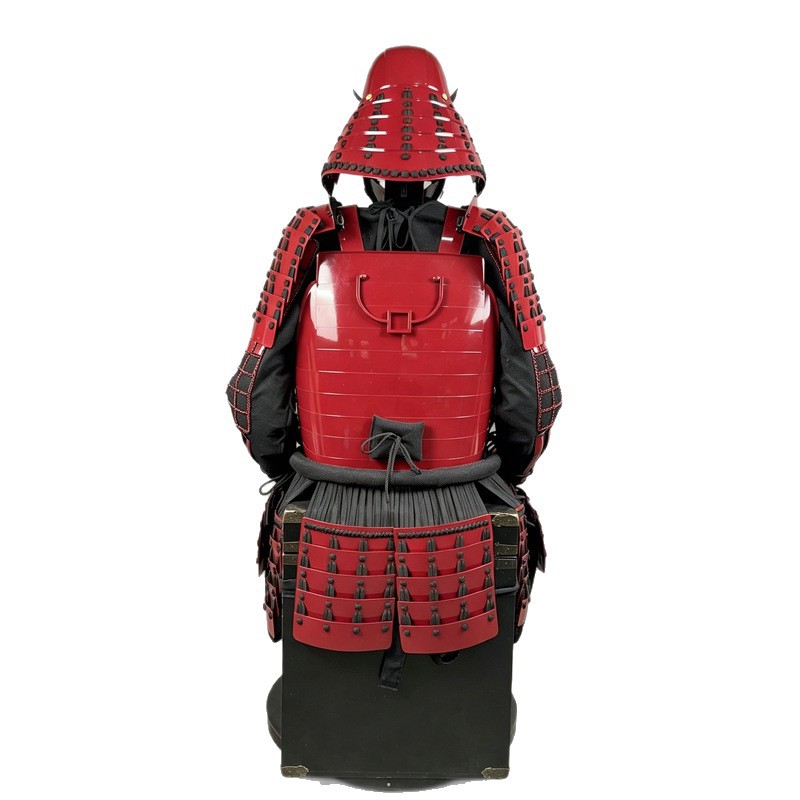 Red Japanese-Style Samurai Armor Ornament, Hand-Assembled Iron Model, Pub Decor Collectible Craft Item - Image 5