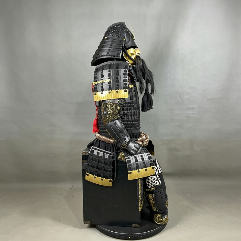 Black and Gold Brocade Japanese Samurai Armor Replica Display Suit with Wooden Crate Packaging - Image 3