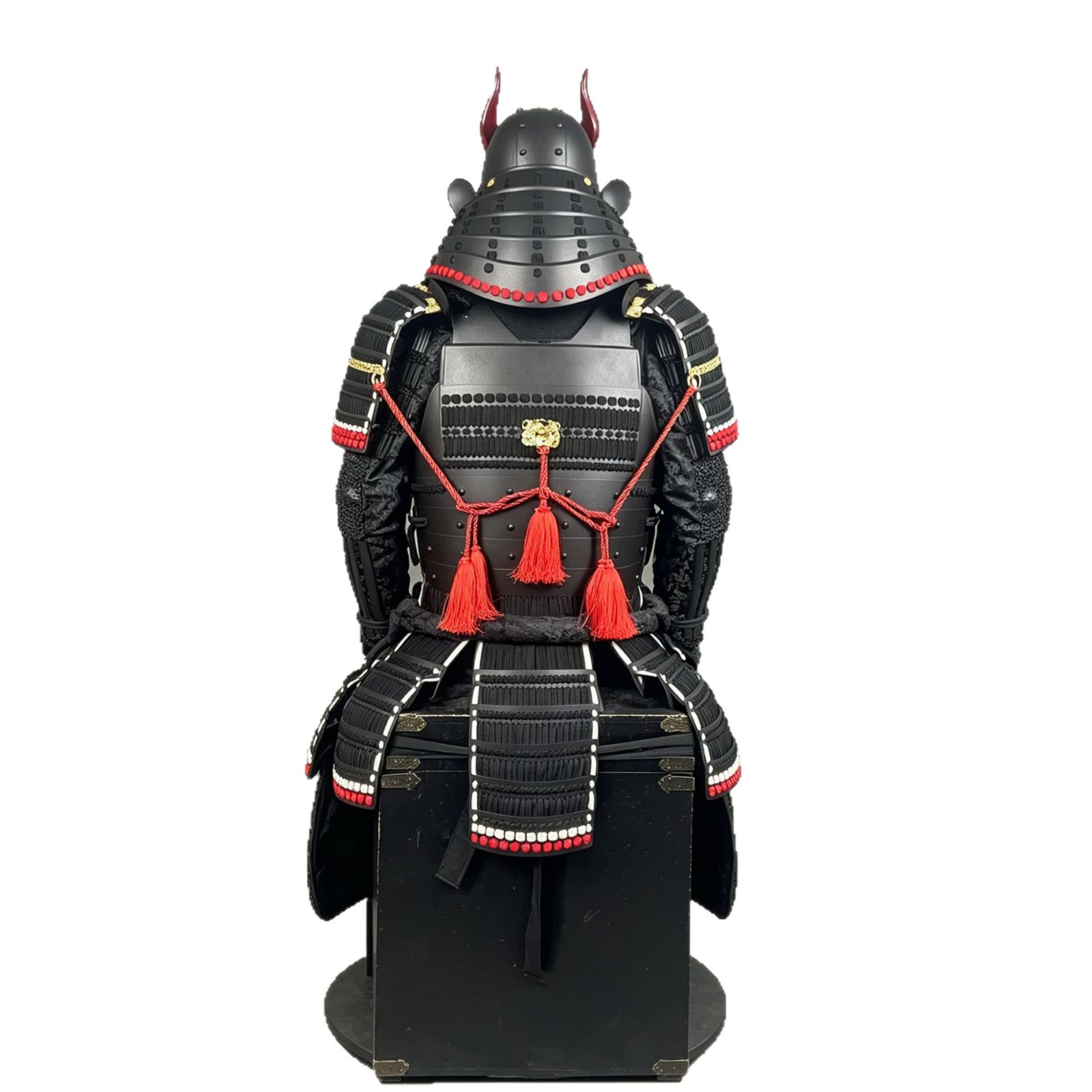 All-Black Japanese Samurai Armor Set with Red Bull Horn Mask, Display Replica - Image 5