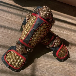 Mountain-pattern armor handmade wrist guards, armor wrist guards cowhide mountain-pattern wrist guards