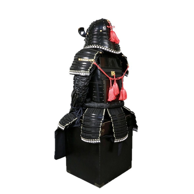 Black and Gold Patterned Samurai Armor Replica, Handmade Iron Craft, Floor Display Piece - Image 5