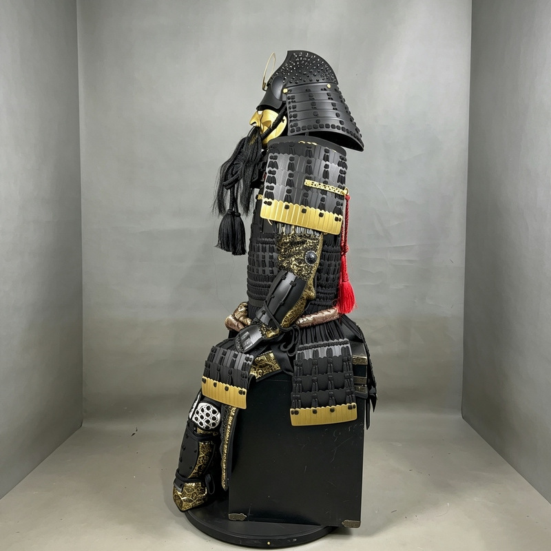 Black and Gold Brocade Japanese Samurai Armor Replica Display Suit with Wooden Crate Packaging - Image 4