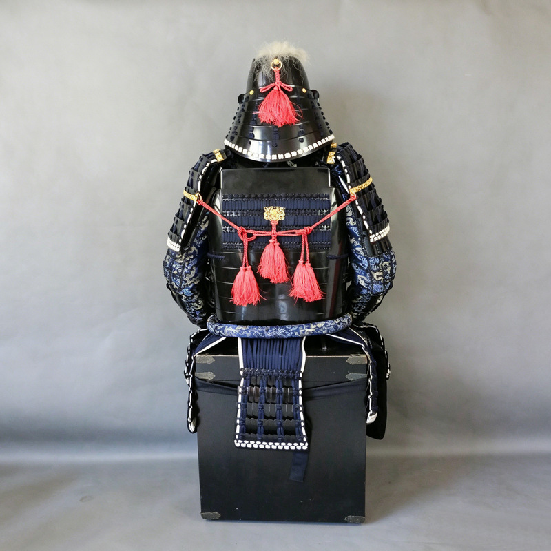 Japanese-style Navy Blue Floral Fabric Ghost Horn Samurai Armor Replica, Wearable Display Suit - Image 4