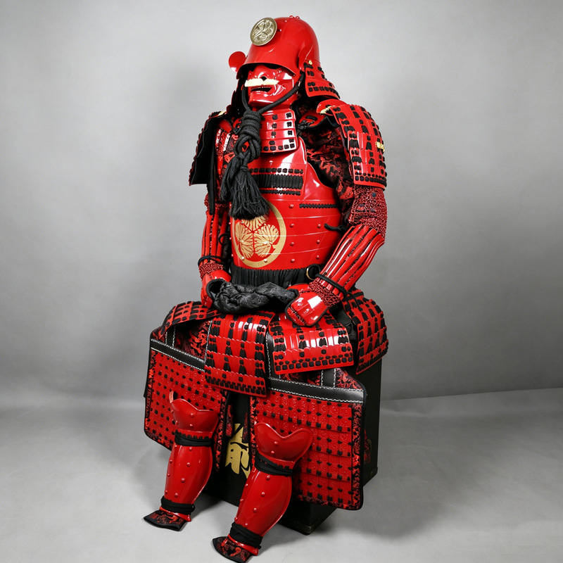 Japanese-Style Mini Samurai Armor Ornament, Handmade Warring States-Inspired Model, Wooden Box Display - Image 2