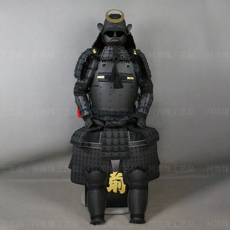 Antique-Style Japanese Samurai Armor Ornament, Sengoku Period General Armor Model, Black Iron Display Piece - Image 4