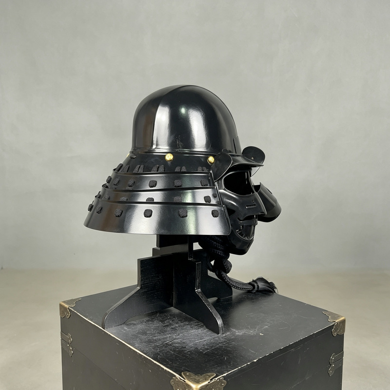 Japanese-style Black Samurai War Helmet Replica, Decorative Collectible Craft Ornament for Exhibition and Display - Image 4
