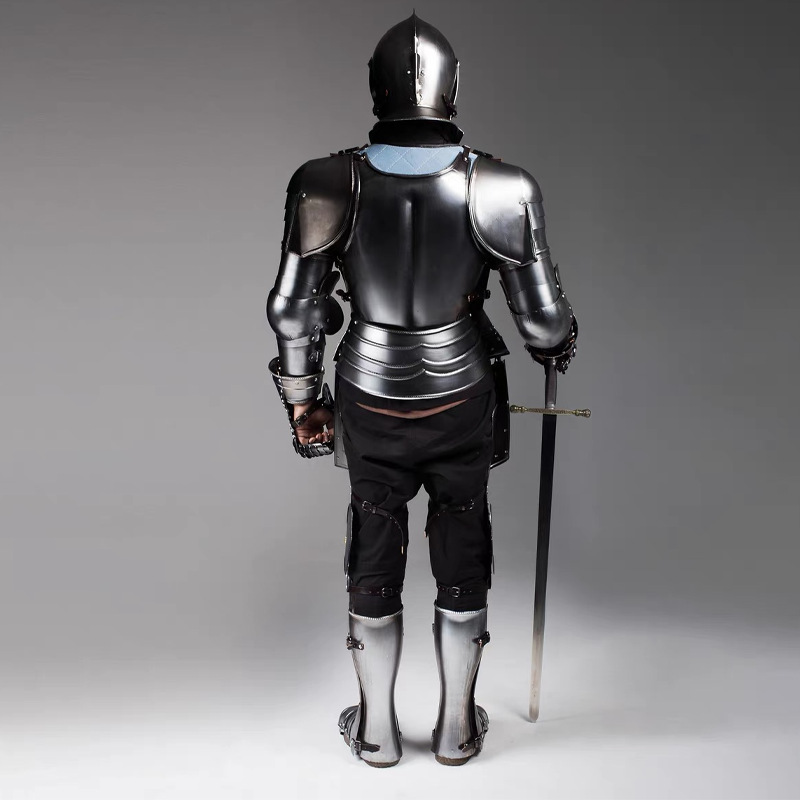 Wearable Medieval Knight Full-Body Armor Replica with Vintage Gold-Plated Carved Finish for Stage Performances - Image 4