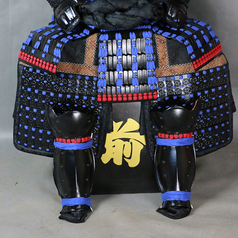 Customized Wearable Japanese Samurai Armor and Kabuto Helmet Set, Handcrafted Iron Replica for Restaurant Display - Image 3