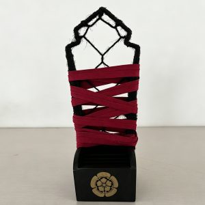 Japanese-style Warrior Arrow Quiver Display with Plum Family Crest Wooden Base