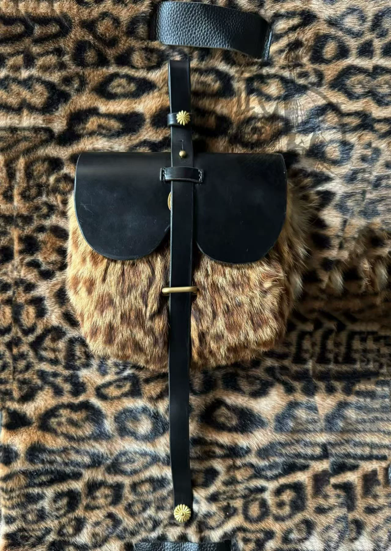 Tang leopard-print diexie bag Tang fur diexie bag Hanfu fur leather bag frontier army fur bag - Image 3