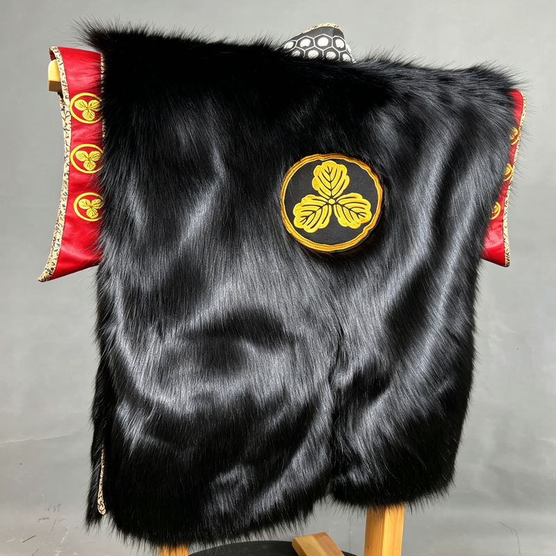 Black and Gold Long-Haired Japanese-Style Ceremonial Jinbaori Vest for Rituals and Stage Performances - Image 3