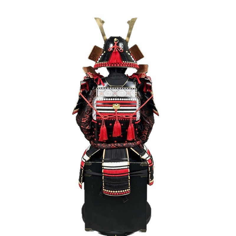 Japanese-style Warring States Samurai Armor, Black-Gold-Red Wearable Replica for Display and Film Props - Image 5