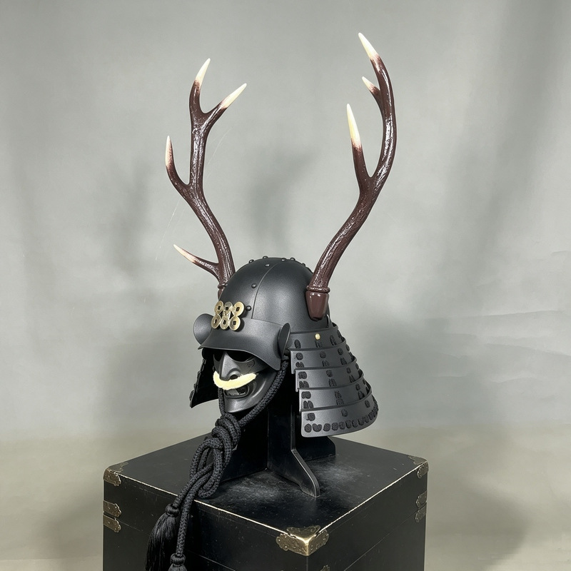 Warring States Period-Style Warrior Helmet with Face Guard, Decorative Iron Display Ornament - Image 3