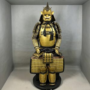 All-Golden Japanese Samurai Armor Replica Set with Horned Oni Mask Helmet, Japanese-Style Display Suit